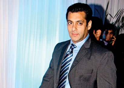 I wish Shah Rukh all the best: Salman Khan